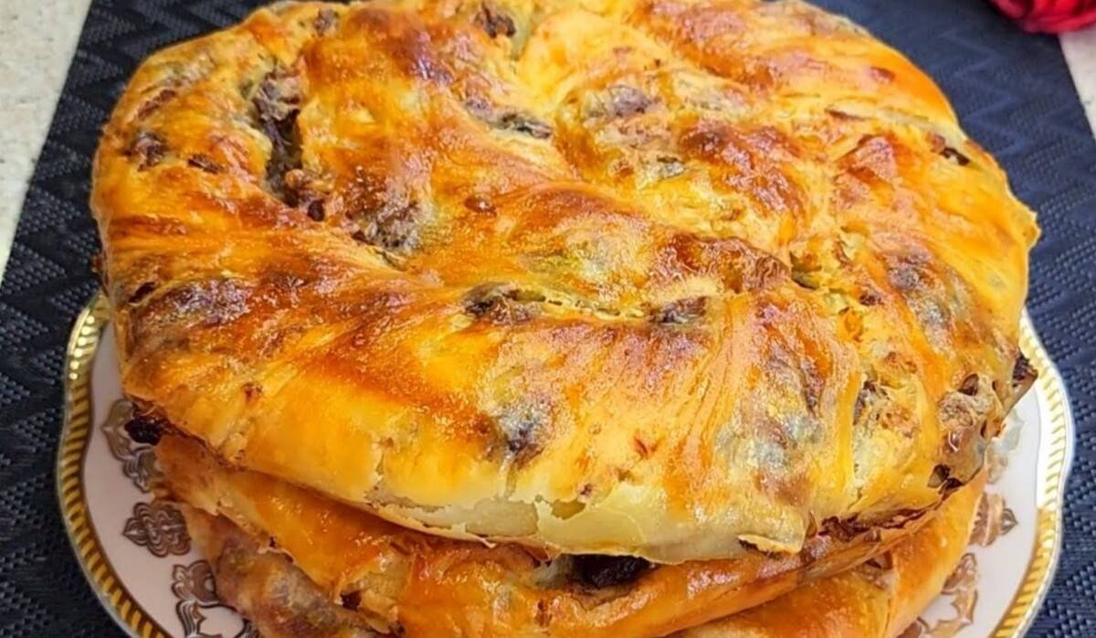 Susuktas mėsos pyragas Susuktas mėsos pyragas
