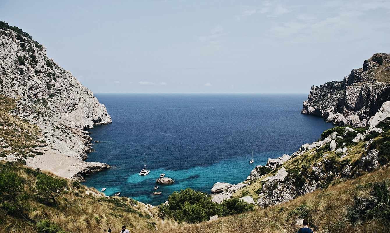 Apgaulė Maljorkoje: turistai siunčiami į neegzistuojančius paplūdimius! Maljorka pavargo nuo turistų