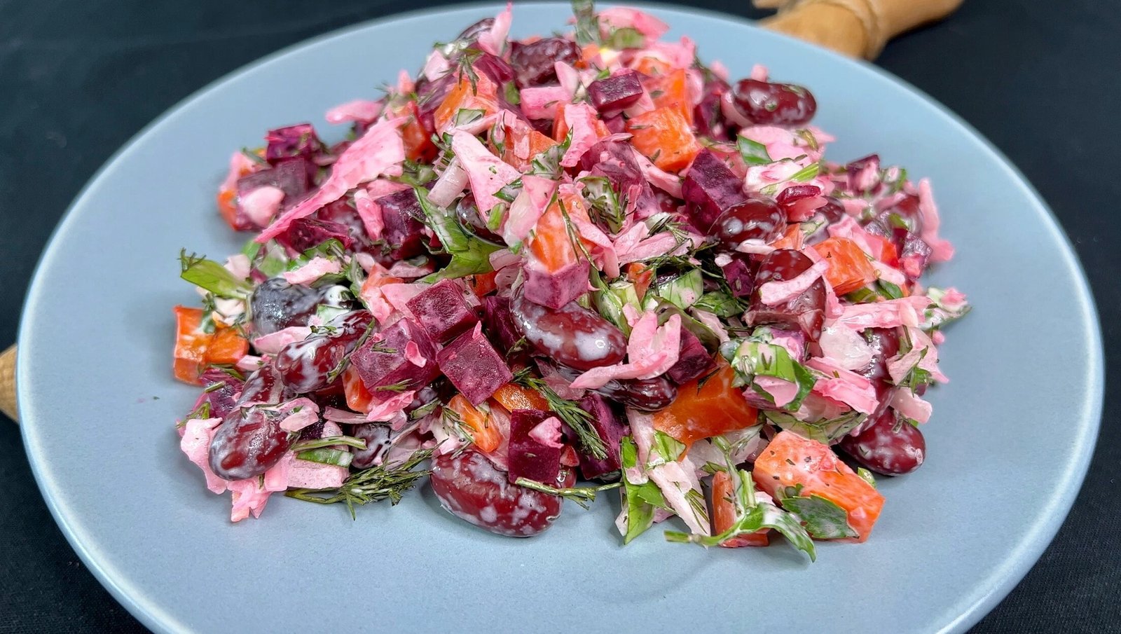 Skani naminė pupelių mišrainė